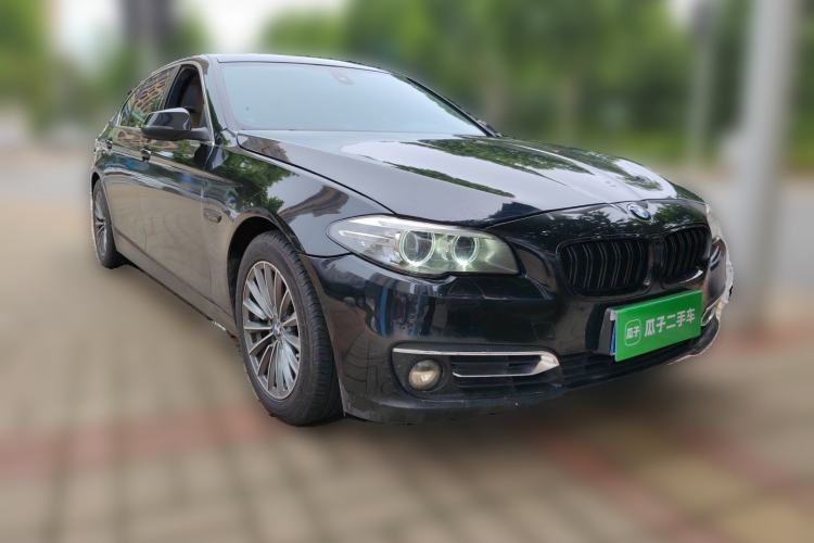 Used BMW 5 Series 2011 523Li Luxury Model Front Right 45 Deg