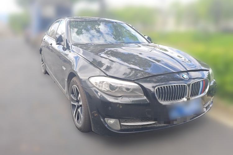 Used BMW 5 Series 2011 528Li Luxury Model Front Right 45 Deg