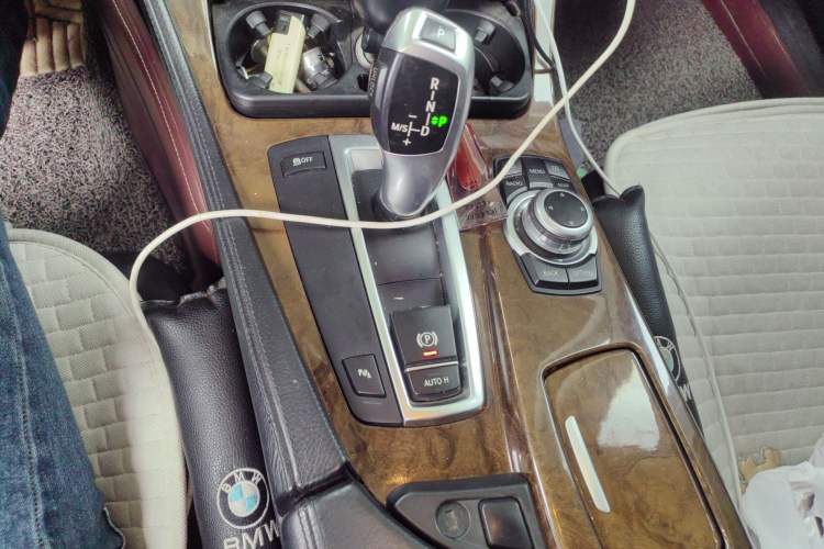 Used BMW 5 Series 2011 528Li Leading Model Gear Lever