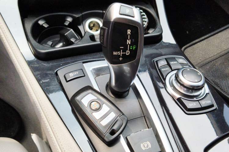 Used BMW 5 Series 2011 520Li Elegant Model Gear Lever