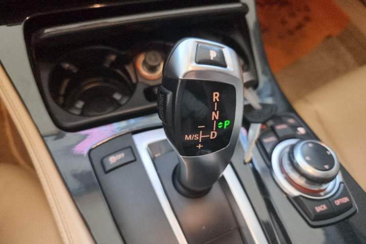 Used BMW 5 Series 2011 520Li Elegant Model Gear Lever