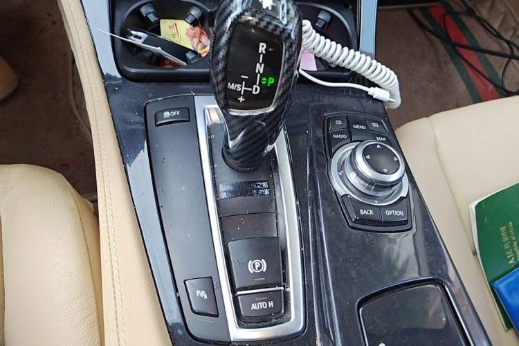 Used BMW 5 Series 2011 523Li Leading Model Gear Lever