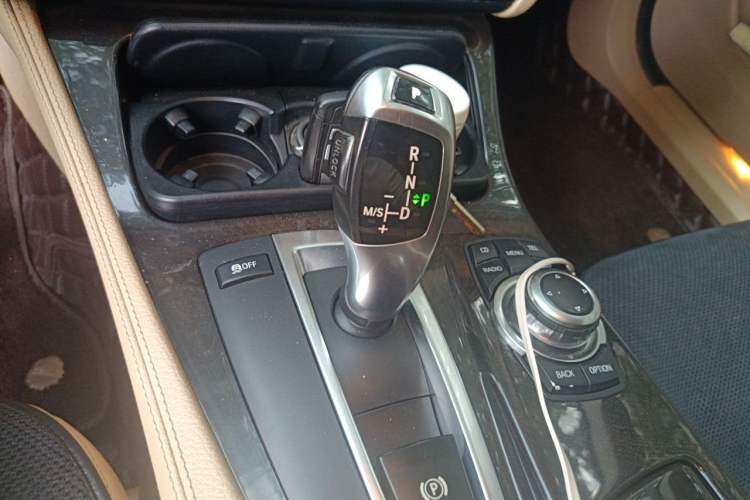 Used BMW 5 Series 2011 523Li Leading Model Gear Lever