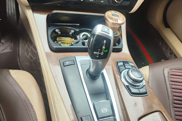Used BMW 5 Series 2011 528Li Leading Model Gear Lever