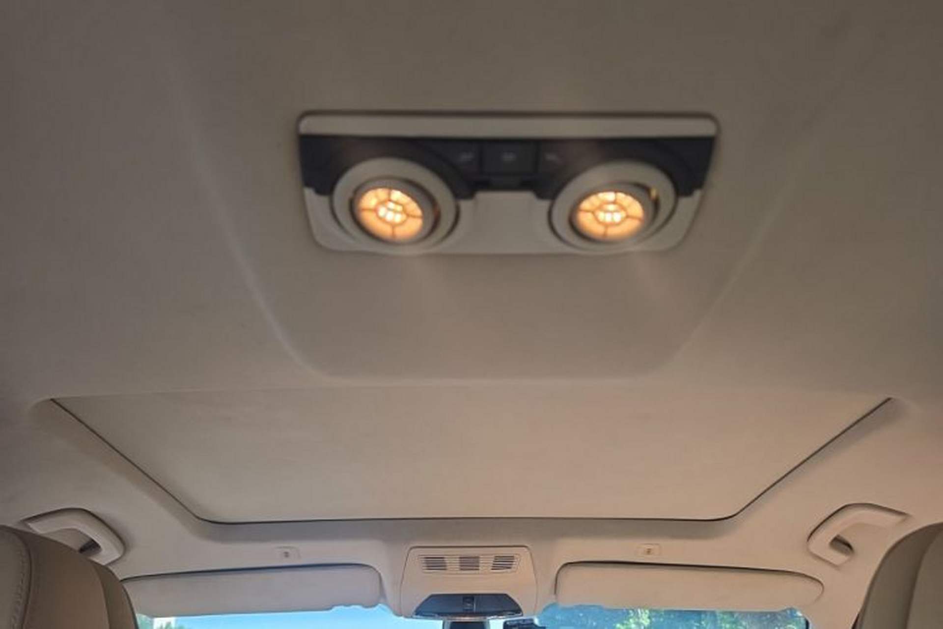 Used BMW 5 Series 2011 528Li Luxury Model Headliner