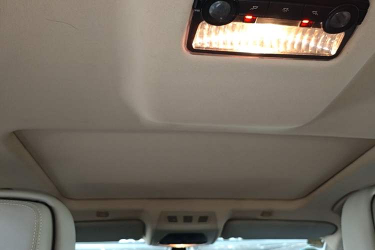 Used BMW 5 Series 2011 520Li Elegant Model Headliner