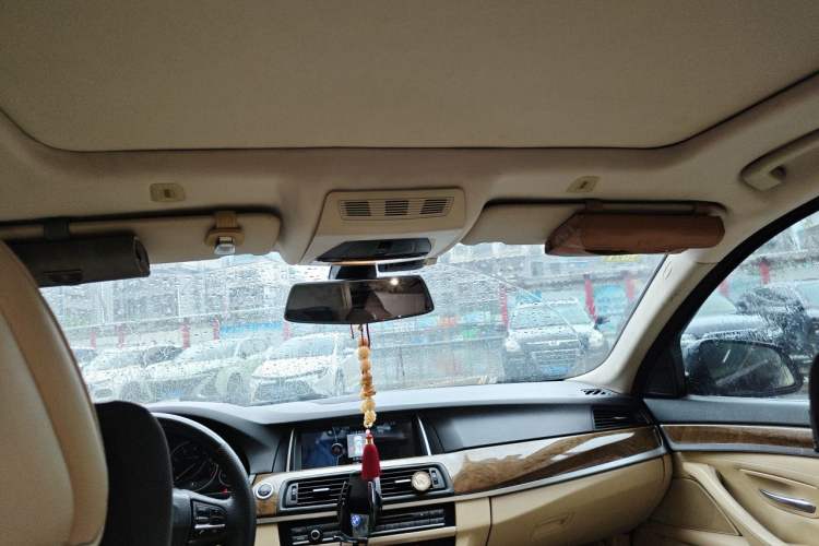 Used BMW 5 Series 2011 528Li Leading Model Headliner