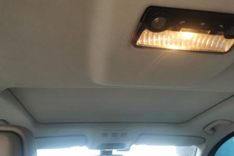 Used BMW 5 Series 2011 523Li Leading Model Headliner
