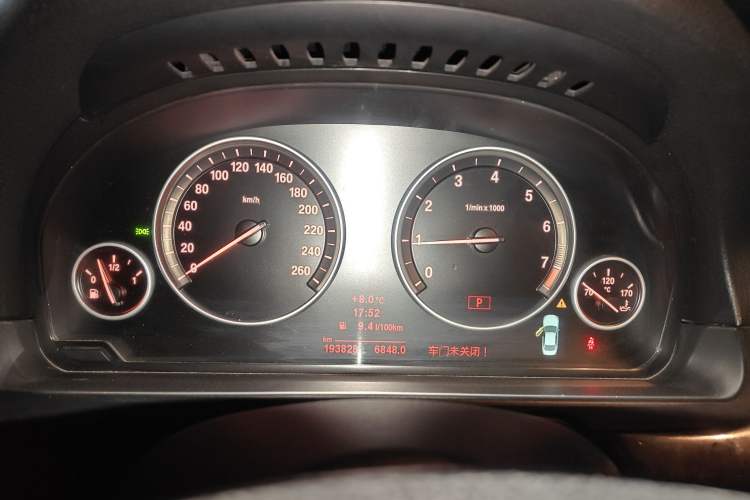 Used BMW 5 Series 2011 523Li Luxury Model Instrument Cluster