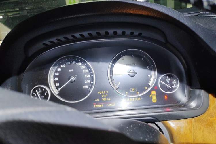 Used BMW 5 Series 2011 528Li Luxury Model Instrument Cluster
