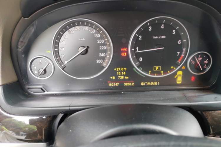 Used BMW 5 Series 2011 523Li Luxury Model Instrument Cluster