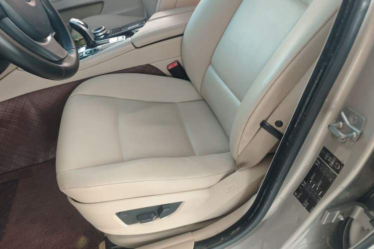 Used BMW 5 Series 2011 535i Sport Edition Left Front Seat