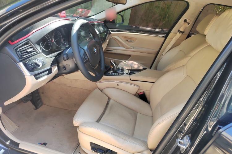 Used BMW 5 Series 2011 535i Luxury Sport Edition Left Front Seat