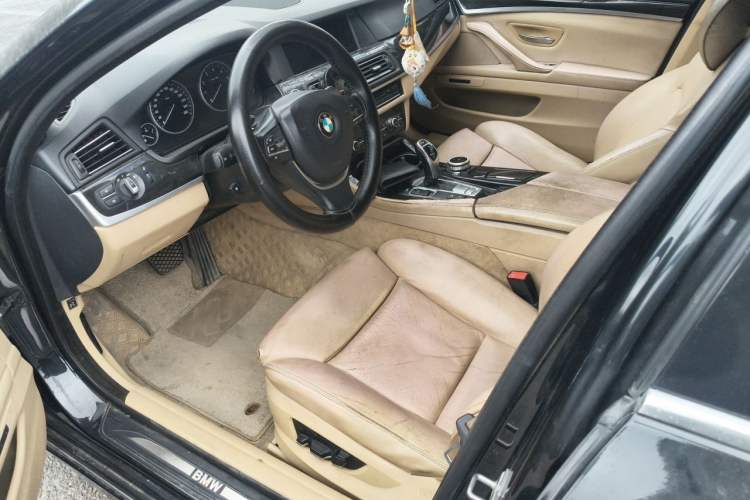 Used BMW 5 Series 2011 535i xDrive Luxury Edition Left Front Seat