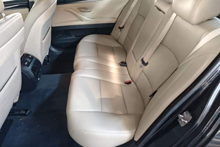 Used BMW 5 Series 2011 520Li Elegant Model Left Rear Seat