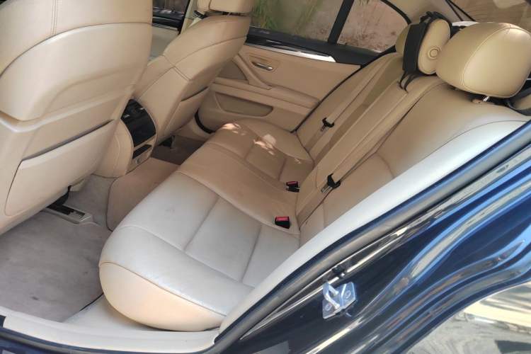 Used BMW 5 Series 2011 535i Luxury Sport Edition Left Rear Seat