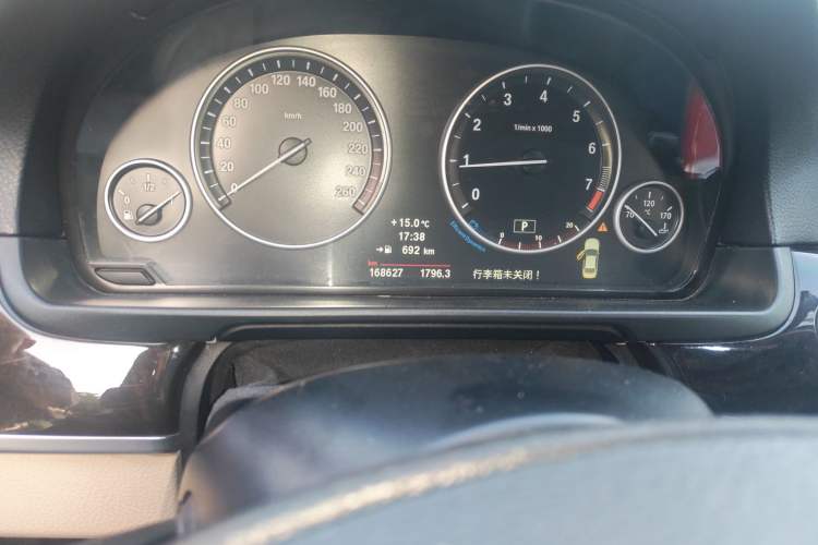 Used BMW 5 Series 2011 523Li Luxury Model Odometer Close Up