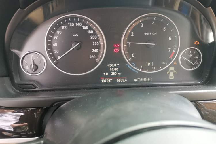 Used BMW 5 Series 2011 523Li Luxury Model Odometer Close Up