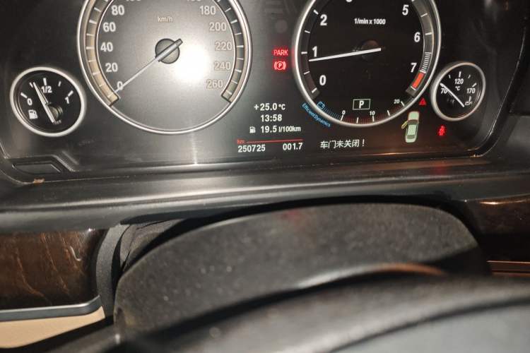 Used BMW 5 Series 2011 523Li Luxury Model Odometer Close Up
