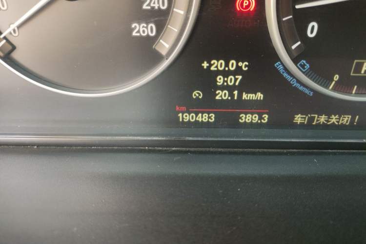 Used BMW 5 Series 2011 523Li Luxury Model Odometer Close Up