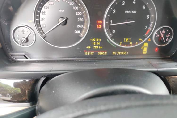 Used BMW 5 Series 2011 523Li Luxury Model Odometer Close Up