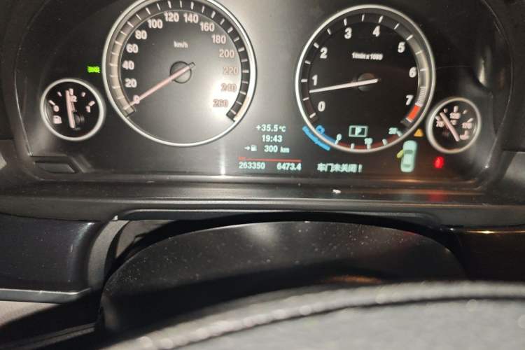 Used BMW 5 Series 2011 523Li Luxury Model Odometer Close Up