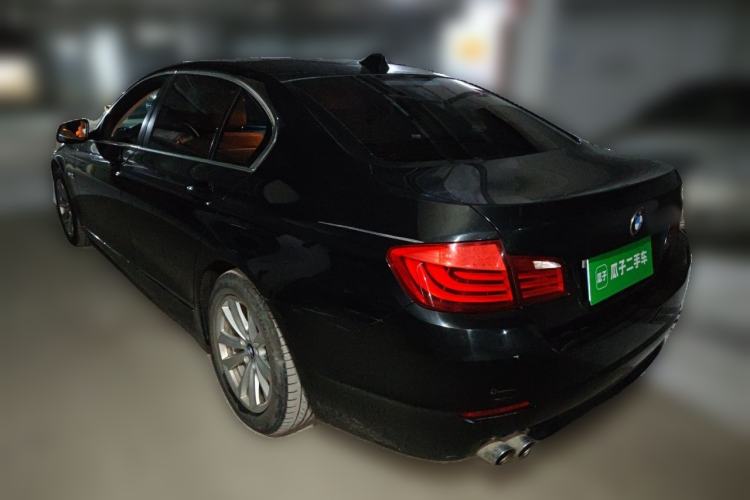 Used BMW 5 Series 2011 520Li Elegant Model Rear Left 45 Deg