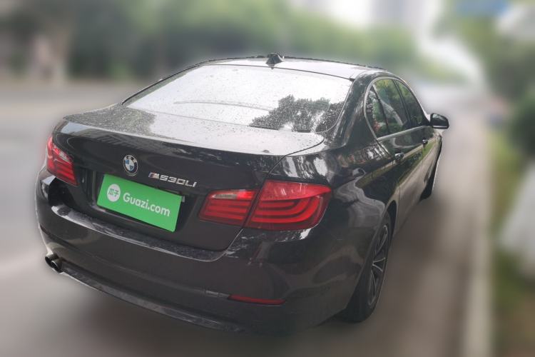 Used BMW 5 Series 2011 520Li Elegant Model Rear Right 45 Deg
