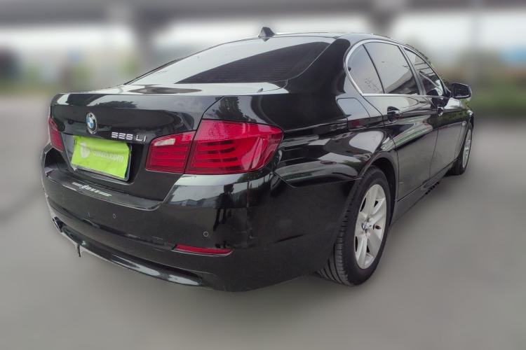 Used BMW 5 Series 2011 528Li Leading Model Rear Right 45 Deg