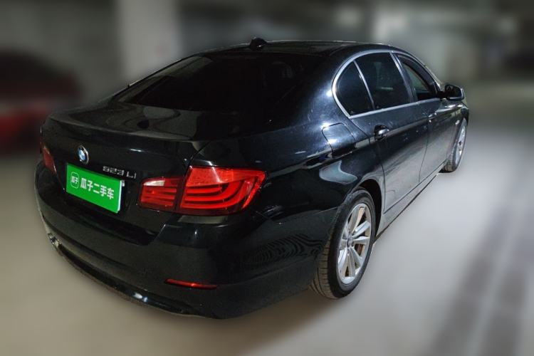 Used BMW 5 Series 2011 520Li Elegant Model Rear Right 45 Deg