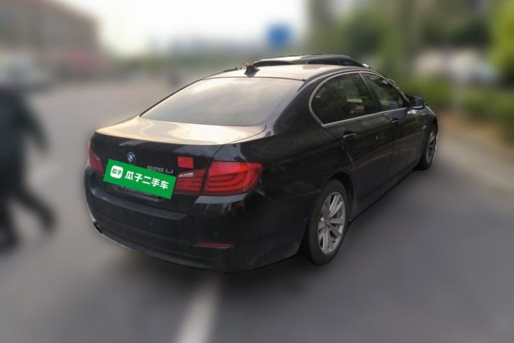 Used BMW 5 Series 2011 520Li Elegant Model Rear Right 45 Deg