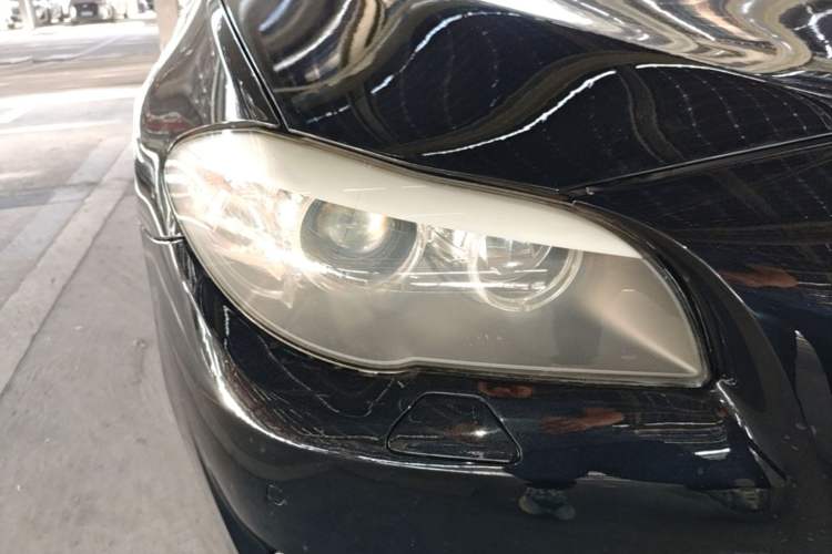 Used BMW 5 Series 2011 520Li Elegant Model Right Front Headlight