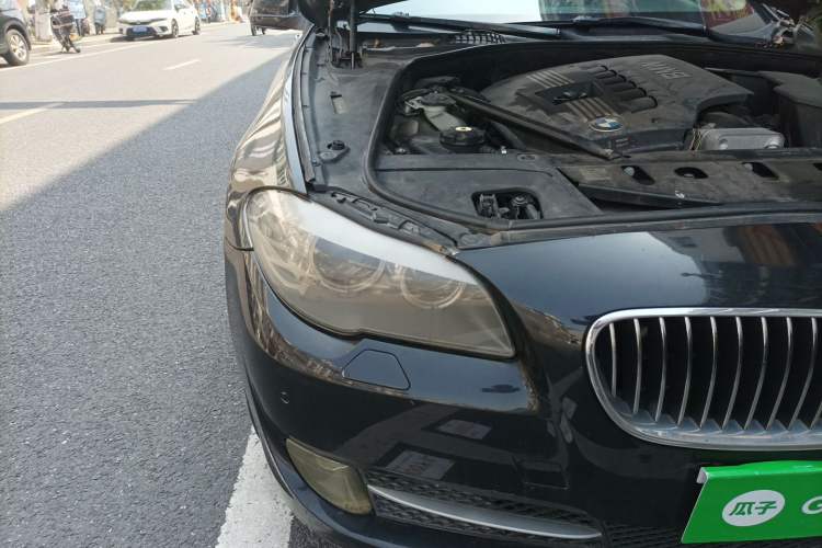 Used BMW 5 Series 2011 520Li Elegant Model Right Front Headlight