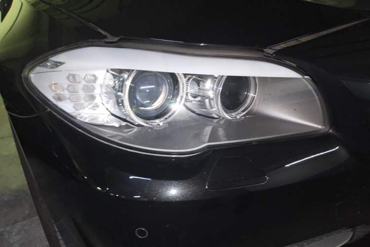 Used BMW 5 Series 2011 523i Leading Model Right Front Headlight