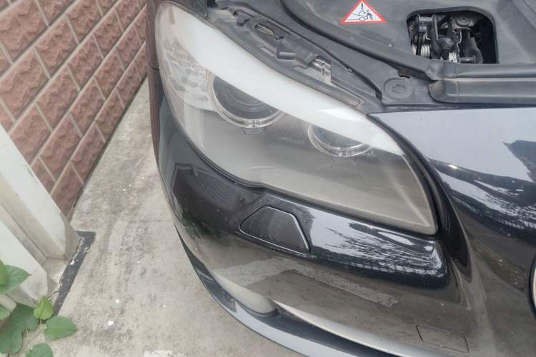 Used BMW 5 Series 2011 535i Luxury Sport Edition Right Front Headlight