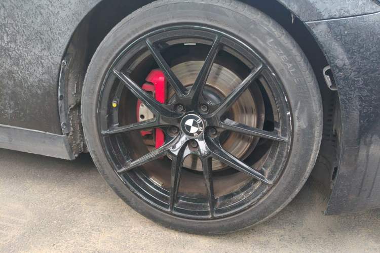 Used BMW 5 Series 2011 535i Sport Edition Right Front Wheel Hub