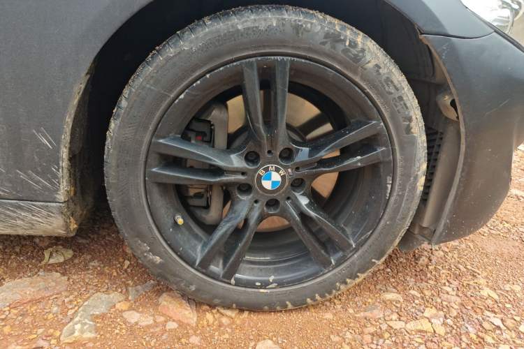 Used BMW 5 Series 2011 535Li Leading Model Right Front Wheel Hub