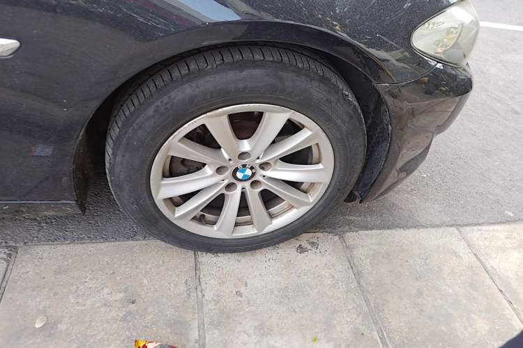 Used BMW 5 Series 2011 523Li Leading Model Right Front Wheel Hub