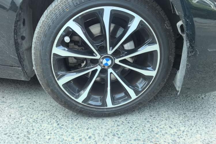 Used BMW 5 Series 2011 523Li Leading Model Right Front Wheel Hub