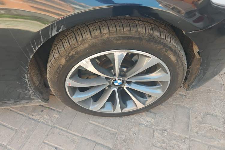 Used BMW 5 Series 2011 528Li Leading Model Right Front Wheel Hub