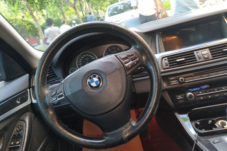 Used BMW 5 Series 2011 523Li Leading Model Steering Wheel