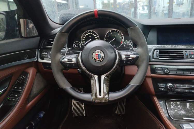 Used BMW 5 Series 2011 535i Sport Edition Steering Wheel