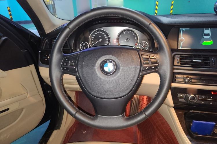 Used BMW 5 Series 2011 523Li Luxury Model Steering Wheel