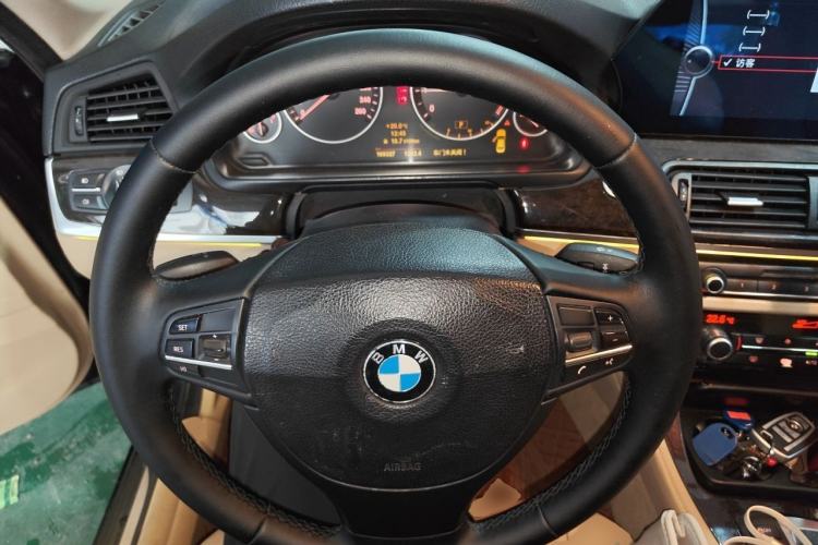 Used BMW 5 Series 2011 523Li Luxury Model Steering Wheel