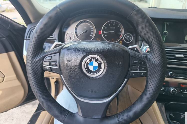 Used BMW 5 Series 2011 535i Sport Edition Steering Wheel