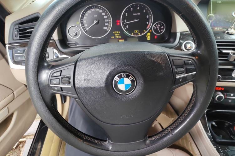 Used BMW 5 Series 2011 523Li Luxury Model Steering Wheel