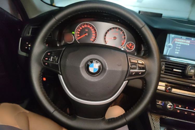 Used BMW 5 Series 2011 523Li Luxury Model Steering Wheel