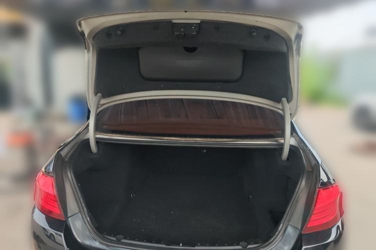 Used BMW 5 Series 2011 535i Sport Edition Trunk