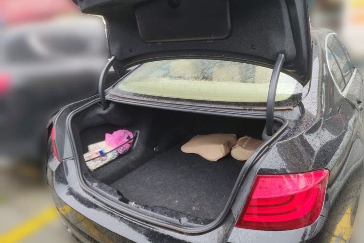 Used BMW 5 Series 2011 523Li Leading Model Trunk