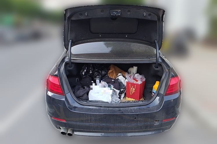 Used BMW 5 Series 2011 523Li Leading Model Trunk